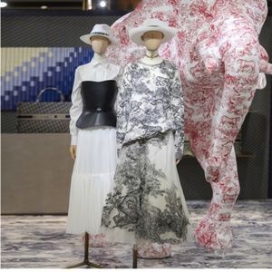 LUXURY  LONG SLEEVE LADY’S SWEATER WOOL M